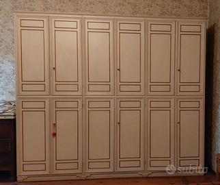 Armadio 6 ante molto capiente - anta con specchio