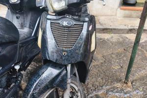 Kymco People s 200