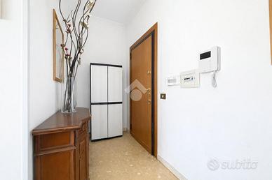 2 LOCALI A ROMA