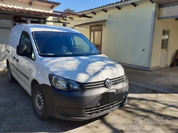 Volkswagen Caddy uso furgone metano dicembre 2014