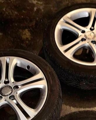  Cerchi originali Mercedes 16" con gomme invernali
