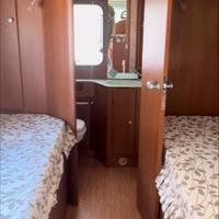 Camper Semi Int. 575 McLouis anno 2009 35.000 km