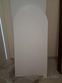 Tavolo Tondo Spessore 33mm. Dimensioni 122 x 60 cm
