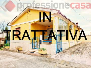 Casa indipendente con spazio esterno