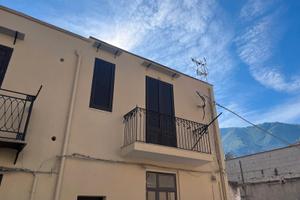 Zona Villagrazia di Palermo - Bilo Ristrutturato