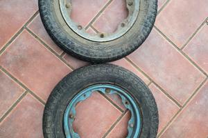 2 cerchi per  lambretta 