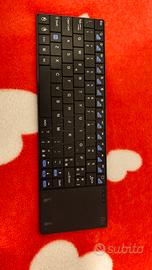 Tastiera Wireless Rii con Touchpad