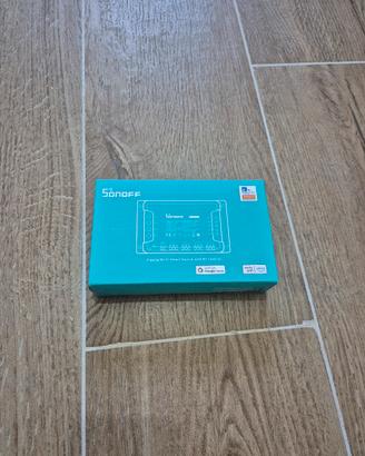 sonoff 4chpro r3 interruttore wifi domotica