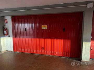 Porta basculante completa di motore come nuova