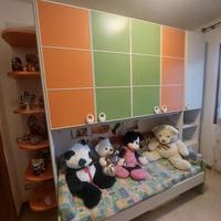 cameretta completa in buone condizioni