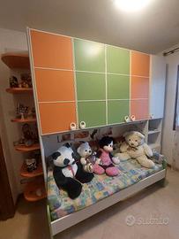 cameretta completa in buone condizioni