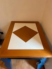 scrivania con cassetto e mensola estraibile