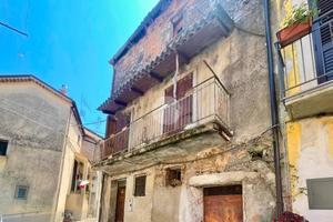 3 LOCALI A SAN GIOVANNI A PIRO