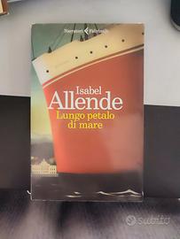lungo petalo di mare di Isabel Allende 