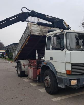 iveco 175-24 gru e ribaltabile