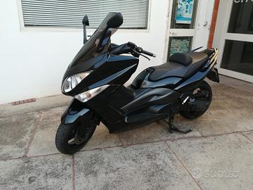 Yamaha T Max - 2009