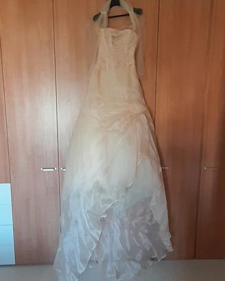 Abito da sposa cipria
