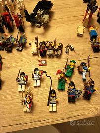 Lotto LEGO Castle anni 80-90 minifigure-accessori