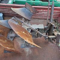 Aratro bivomere voltaorecchio 30-40cv