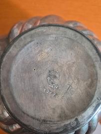 porta vaso o contenitore in peltro 