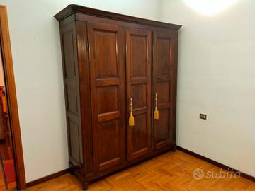 Armadio 3 ante in legno antico