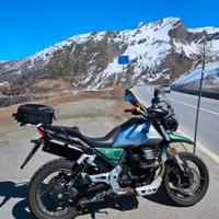 Moto Guzzi V85 TT Centenario 