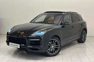 Porsche Cayenne 3.0 V6 E-Hybrid Platinum Edition