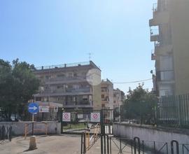 2 LOCALI A NAPOLI