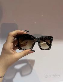 Occhiali da sole leopardati