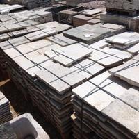 Lastre affascinanti di pietra di recupero