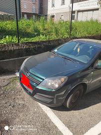 Opel Astra 2004