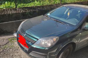 Opel Astra 2004