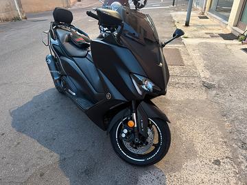 Tmax 560 2021