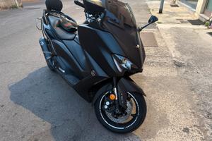 Tmax 560 2021