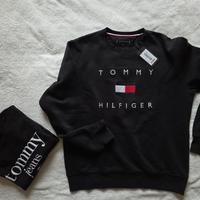 Felpa Tommy + T-Shirt Omaggio