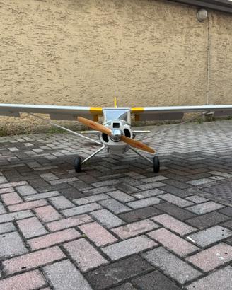 Aereo rc apertura alare 275 e motore bicilindrico