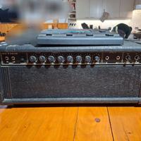 Amplificatore per strumenti musicali