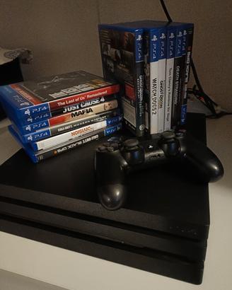 PlayStation 4 Pro 1/2 TB con giochi
