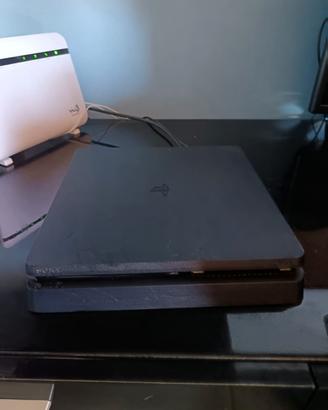 Playstation 4 slim