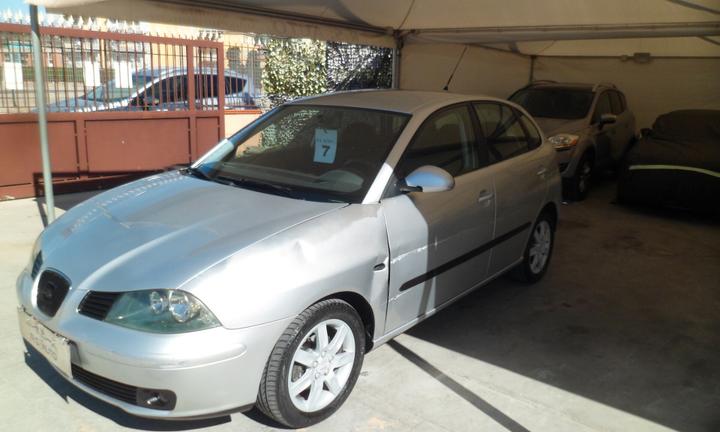SEAT Ibiza 1.4 benzina 5 porte full optional 04