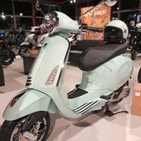Vespa Primavera 125 Bauletto + supporto omaggio