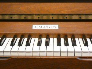 Pianoforte BALDWIN in noce
