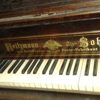 PIANOFORTE ANTICO: Heitzmann & Sohn K.K. Hof Piano