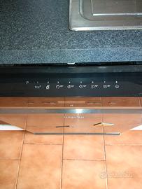 Lavastoviglie Whirlpool 6th sense