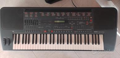 Tastiera Yamaha PSR-5700