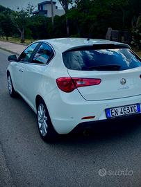 Alfa Romeo Giulietta 1.6 JTDm-2 105 CV Distinctive
