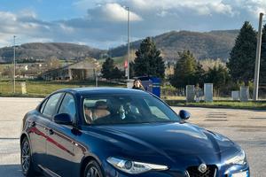 Alfa Romoe Giulia 2.2 t Business