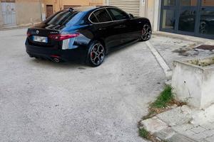  Alfa Giulia allestimento veloce.