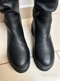 Stivali lunghi 60€