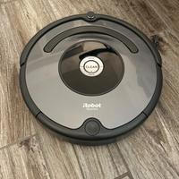 Robot aspirapolvere roomba